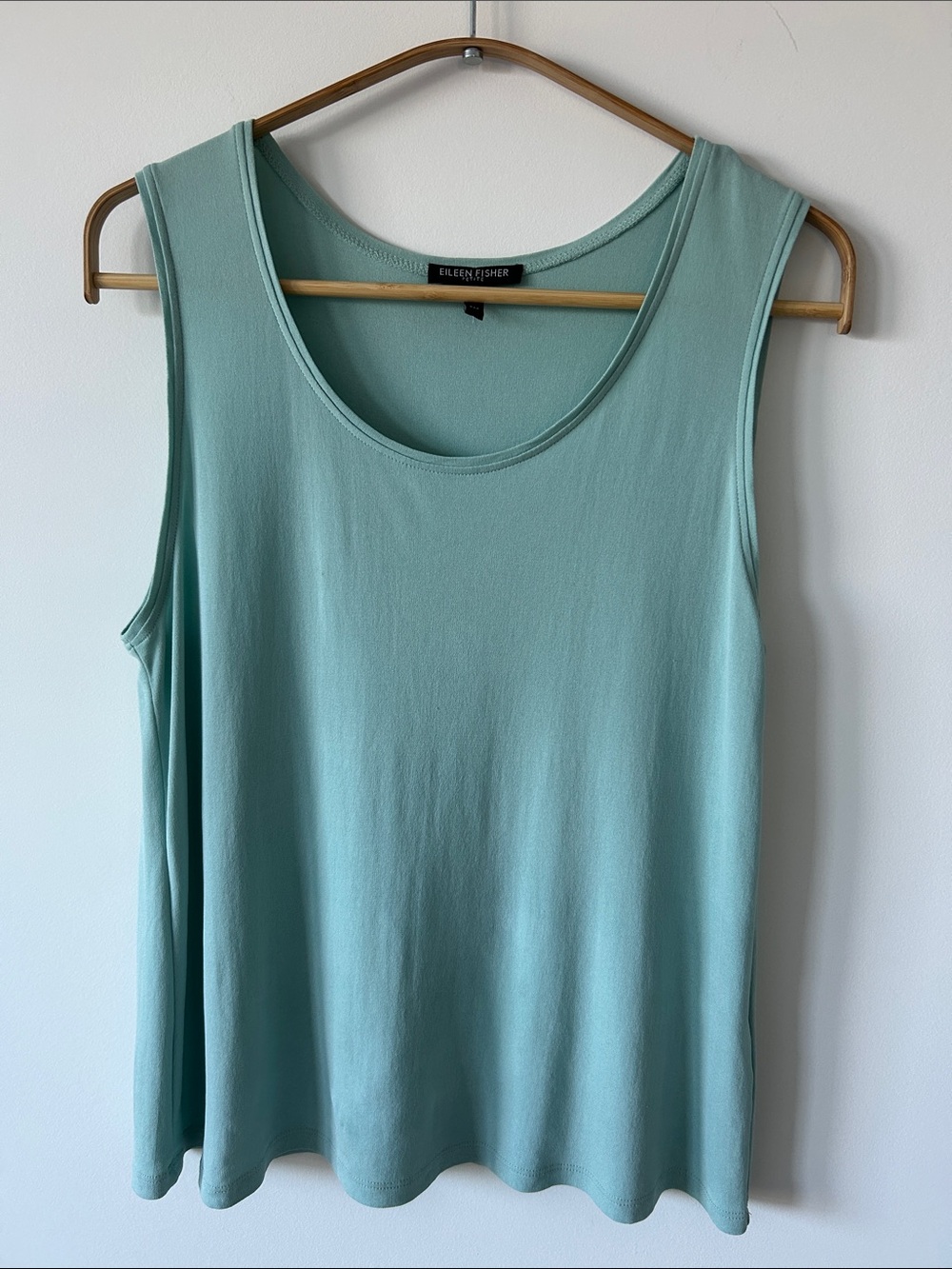 Eileen Fisher Petite 100% Silk Scoop Neck Tank Top - Size PM